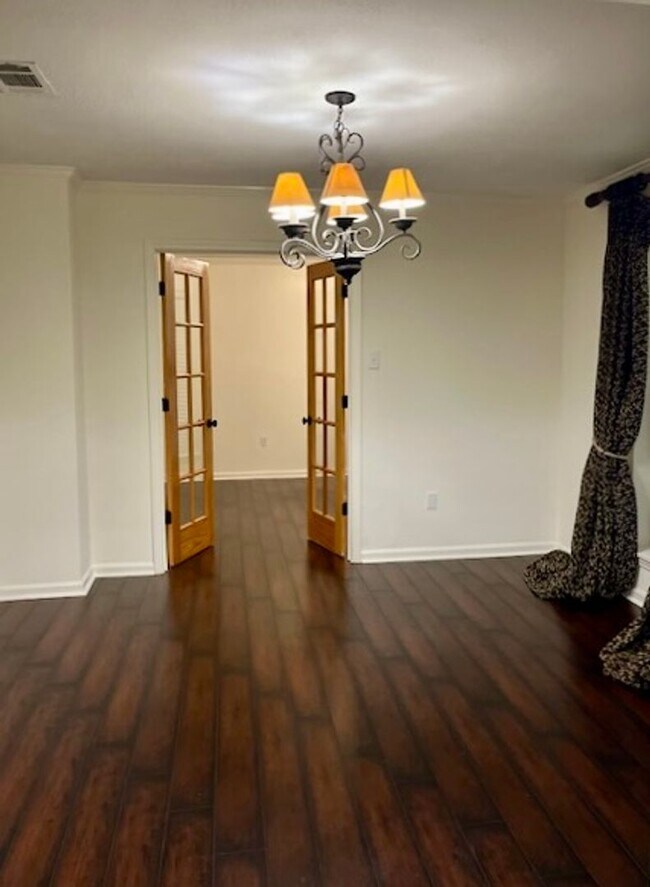 Building Photo - Beautiful 4 bed home in Excellent Location, in City of St. George minutes from new Woman's Hospital