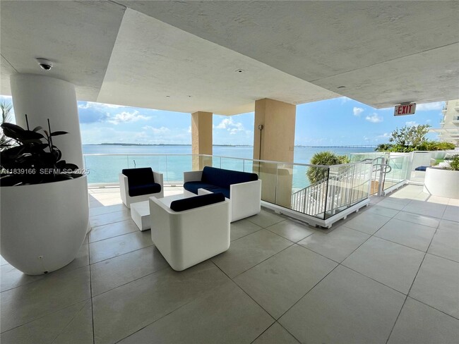 Building Photo - 770 Claughton Island Dr