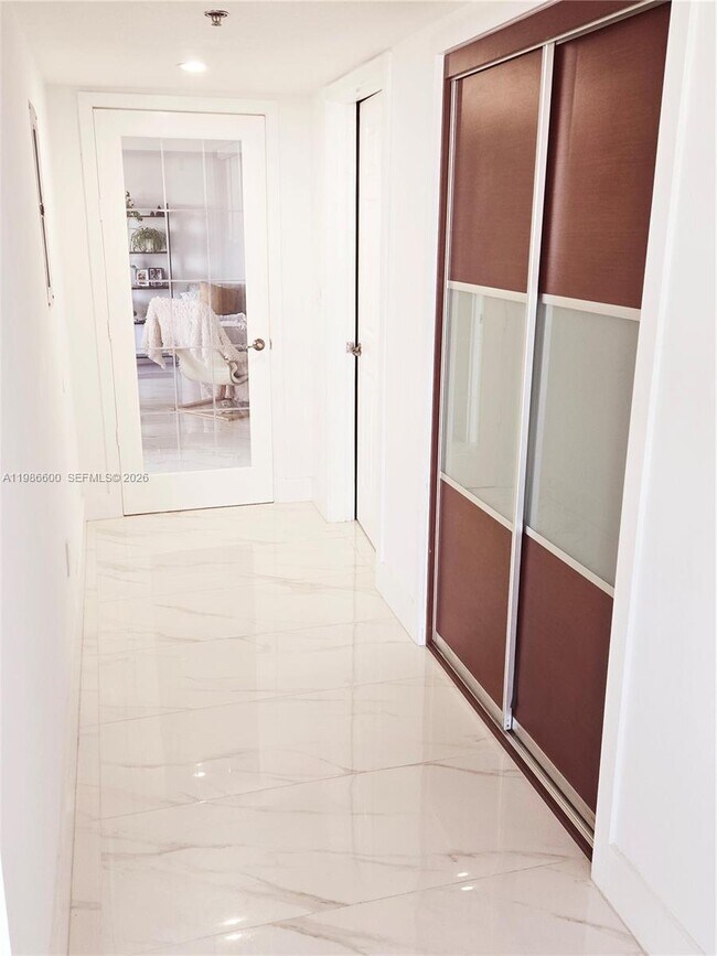 Building Photo - 1650 Coral Wy