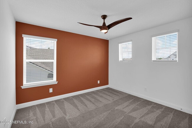 Building Photo - 299 Blue Hampton Dr