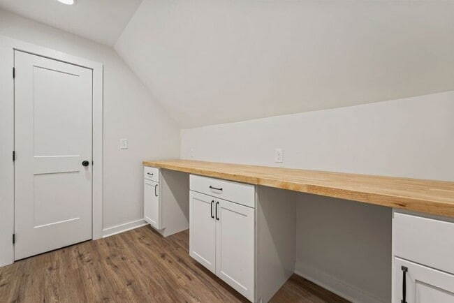 Building Photo - 101 Union Ave