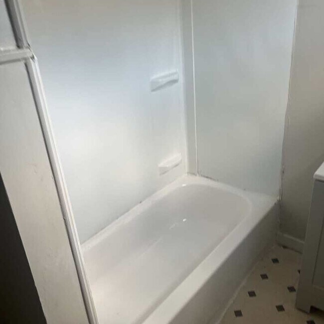 Building Photo - 3233 W 50th St