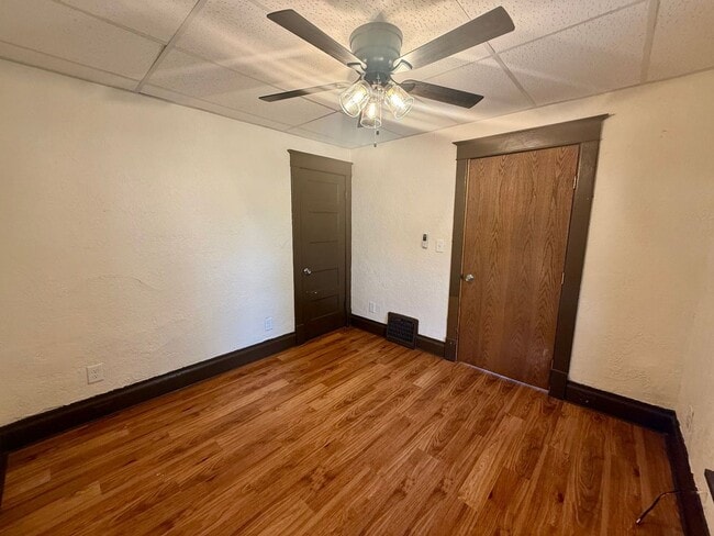 Building Photo - 915 S 3rd Ave