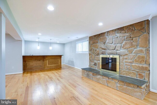 Building Photo - 1208 Forestwood Dr
