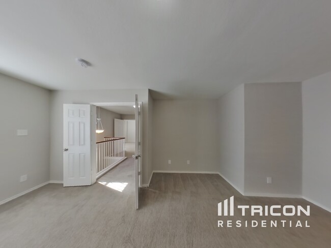 Building Photo - 10411 Trotters Bay