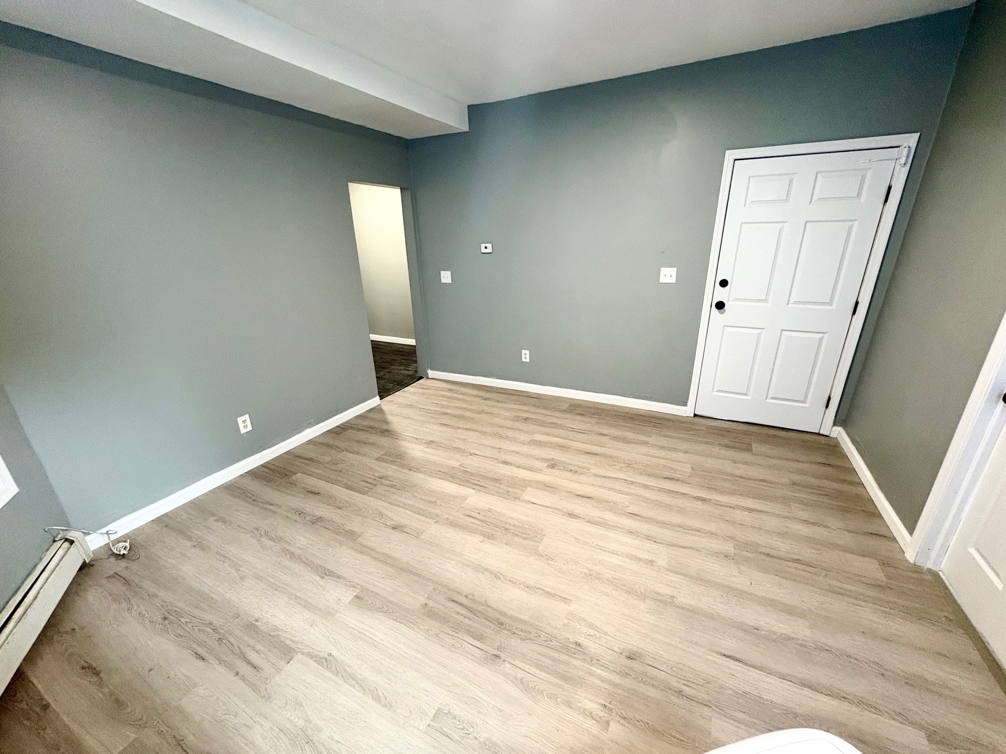 Living Room - 27 N 18th St