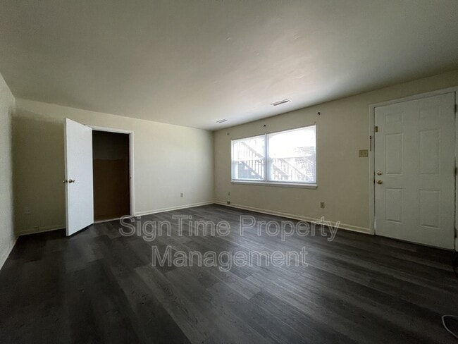 Building Photo - 310 Key Ave