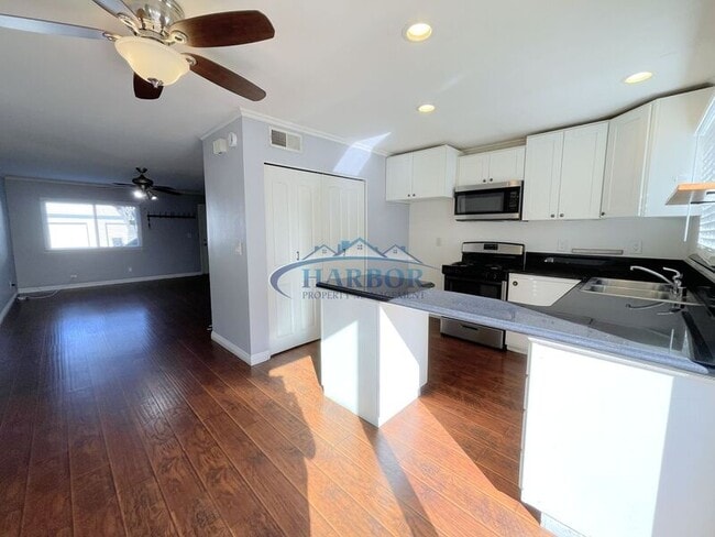 Building Photo - 23520 S Western Ave