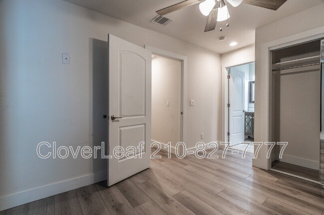 Building Photo - 139 Hansford St
