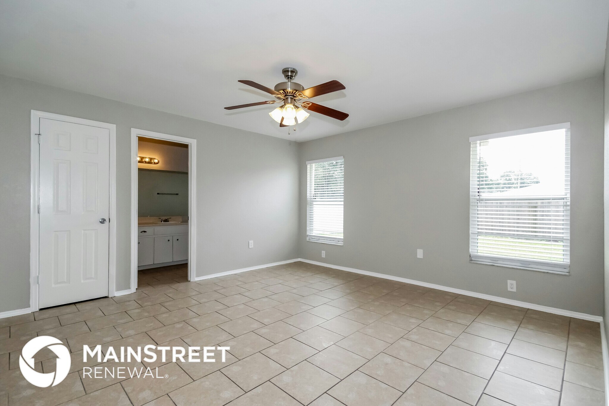 Building Photo - 4221 Sunny Glen Dr