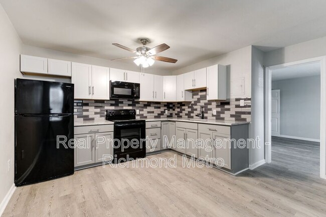 Building Photo - 37 Labrook Dr