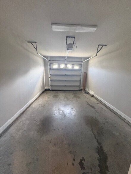 Building Photo - 2017A Cambria Dr