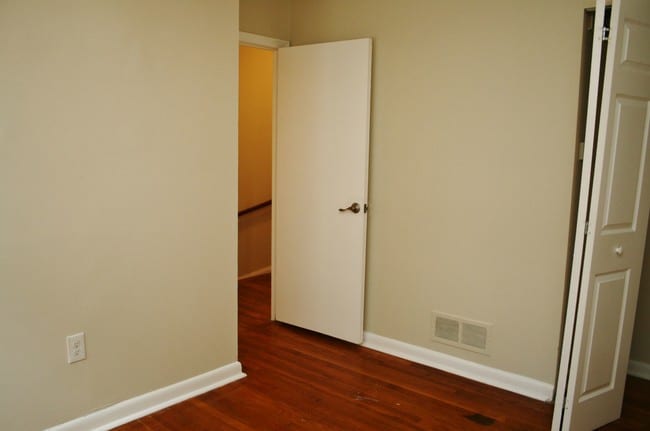 Building Photo - 651 S Wickham Rd
