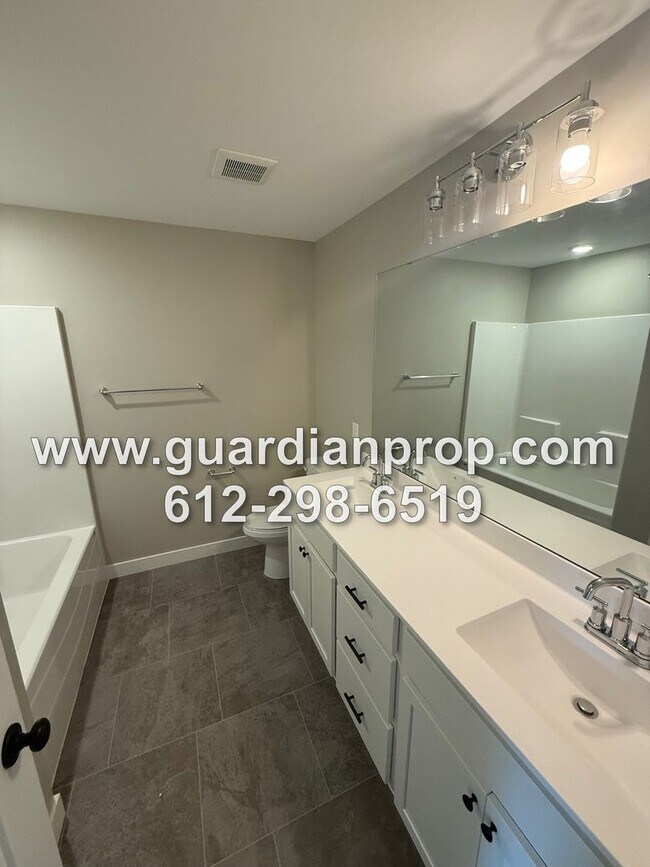 Building Photo - Luxury New Construction Townhouse Availabl...