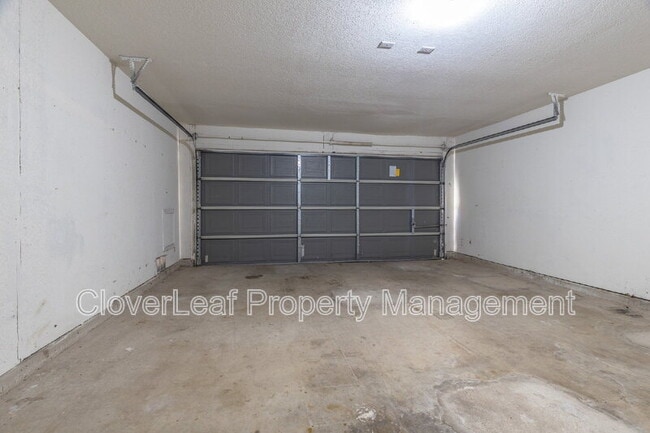 Building Photo - 446 S Water Ln