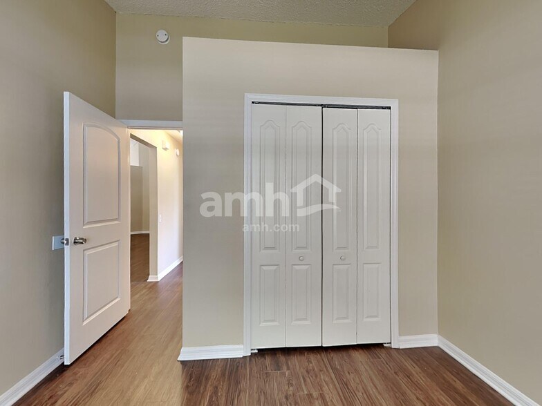 Building Photo - 10611 Walker Vista Dr