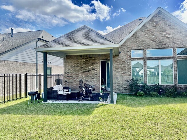 Building Photo - 2349 Blue Sail Dr