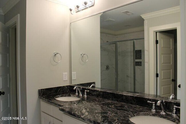Building Photo - 2100 Remington Ct