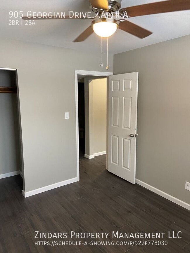 Building Photo - Newly Remodeled two bedroom 1.5 bath suite...