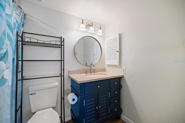 Building Photo - 822 Capri Isles Blvd