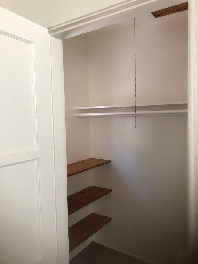 Building Photo - 117 Magnolia Ave