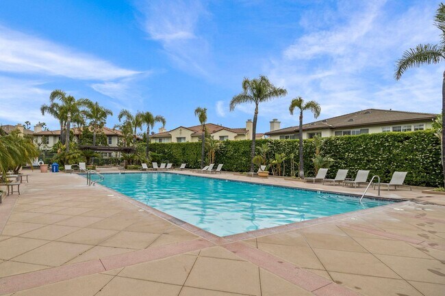 Building Photo - Beautiful detached condo in Painted Trails!