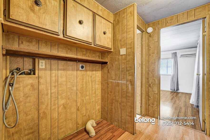 Building Photo - 3481 Cape Cod Dr