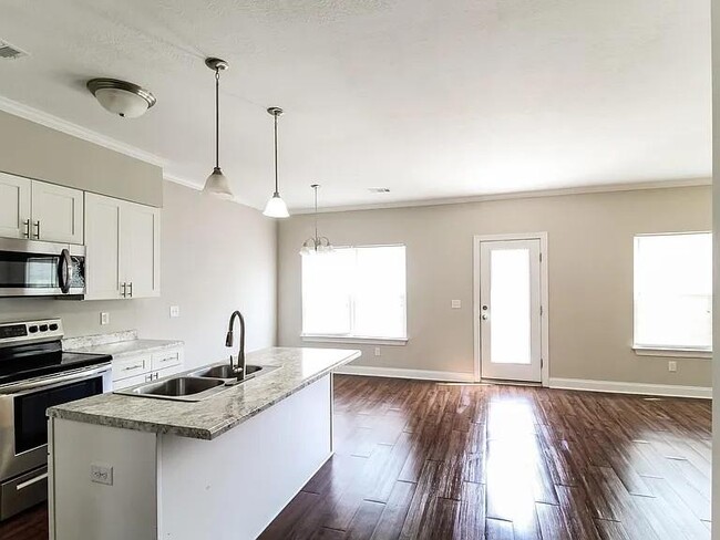 Building Photo - 4419 Castellon Way