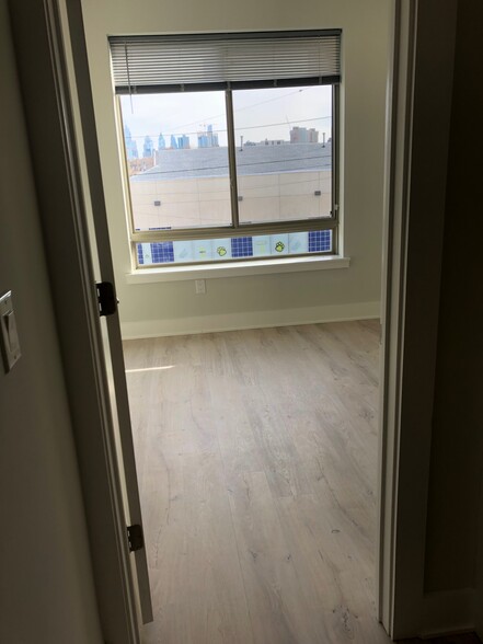 Building Photo - 28 South 48th St