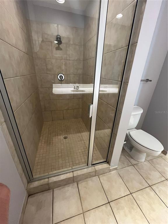 Building Photo - 1120 E Kennedy Blvd