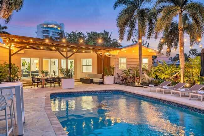 Building Photo - 1700 Marietta Dr