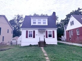 Building Photo - 1810 N Underwood St
