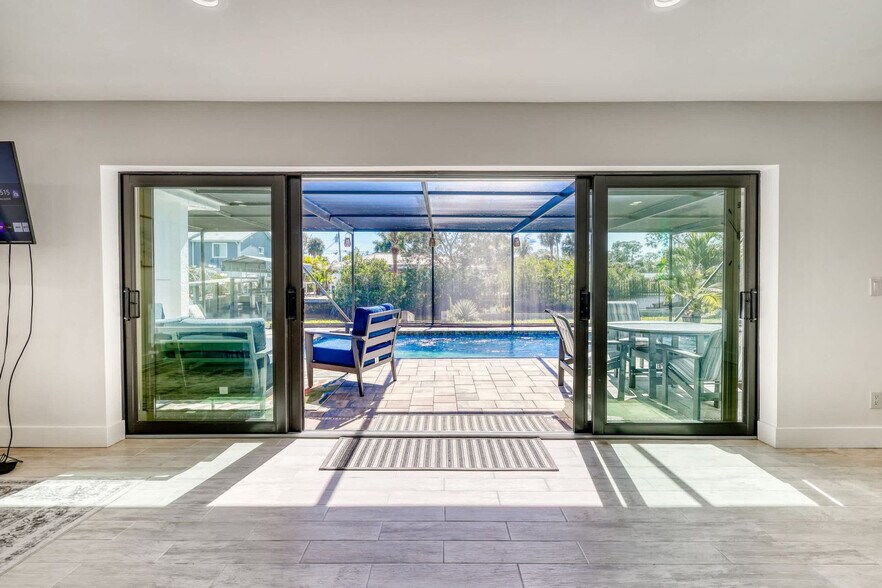 Building Photo - 106 Playmore Dr