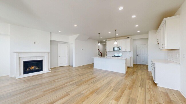 Building Photo - 5557 E Spaniel Dr