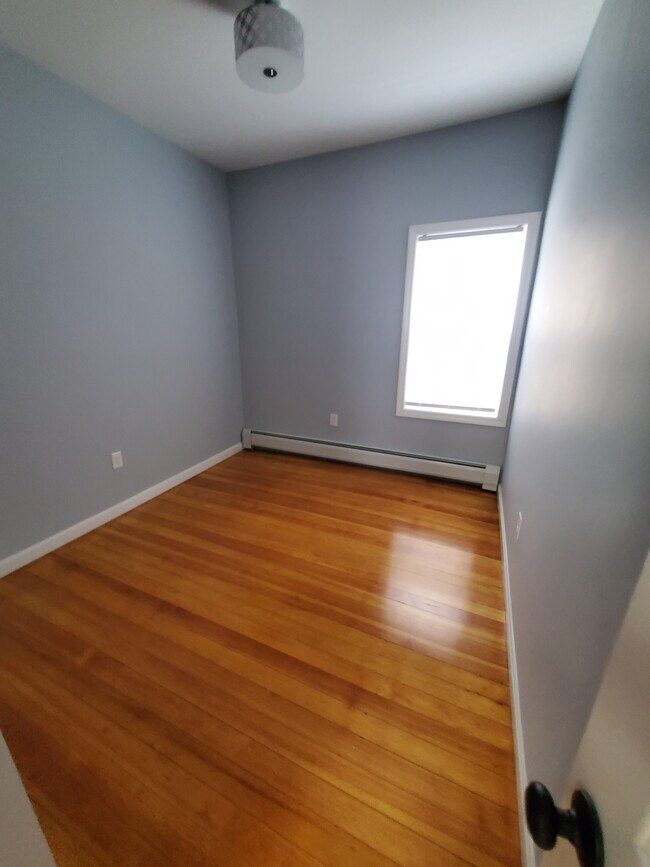 Building Photo - 38 Tuttle St