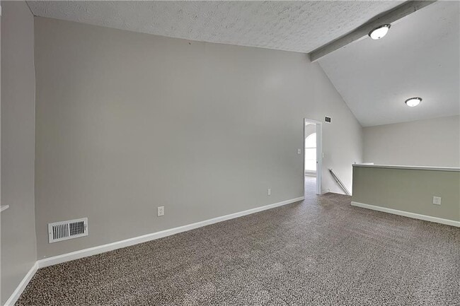 Building Photo - 548 Julius Dr