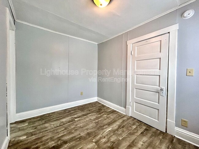 Building Photo - 2417 Reynolds St