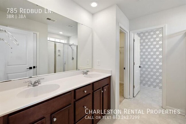 Building Photo - 785 Redbud Ln