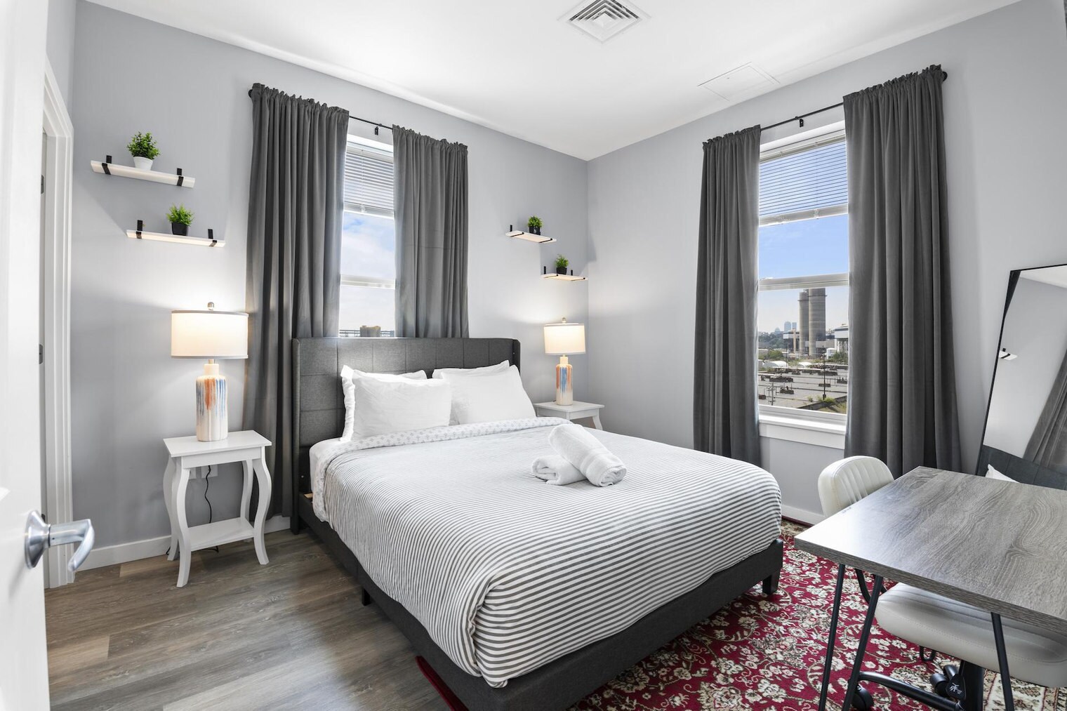 Building Photo - 95 Broadway