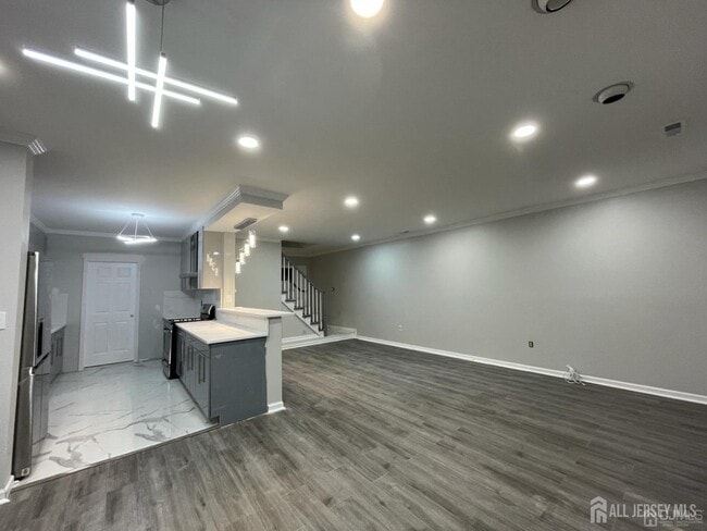 Building Photo - 42 Ashford Dr