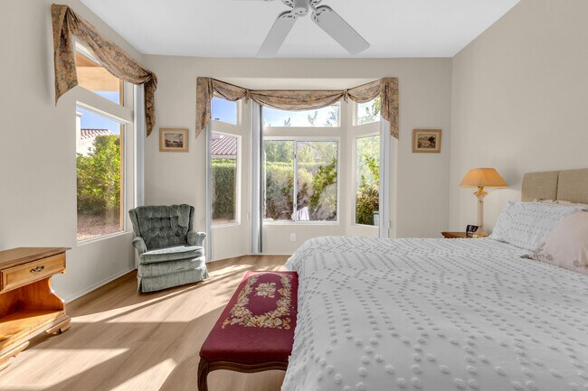 Building Photo - 37468 Westridge Ave