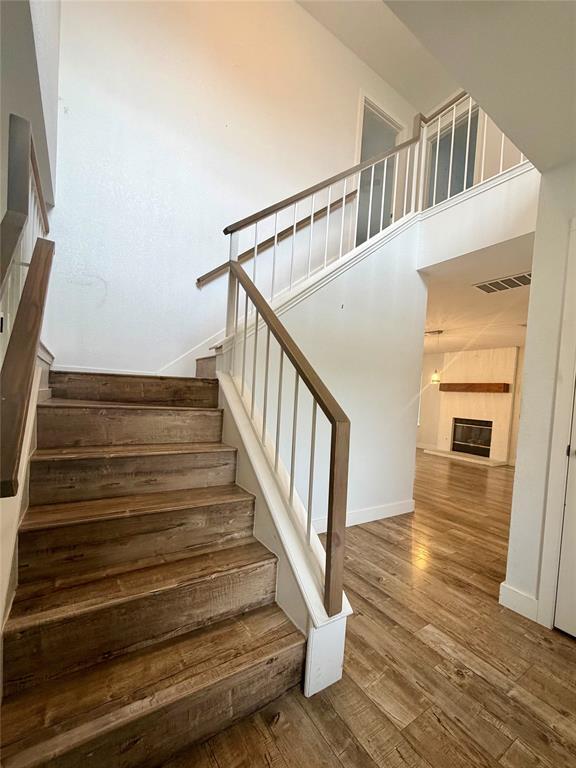 Building Photo - 17844 Park Valley Dr