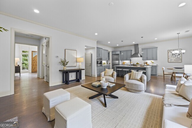 Building Photo - 1742 Helen Dr NE