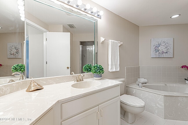 Building Photo - 2099 Winterbourne W