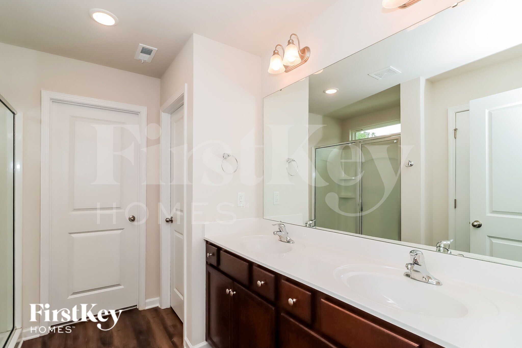 Building Photo - 5440 Cobblestone Glen Dr