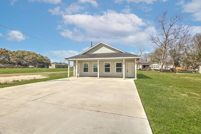 Building Photo - 201 N Bay