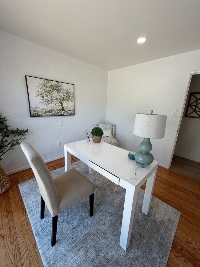 Building Photo - 1139 Lovell Ct