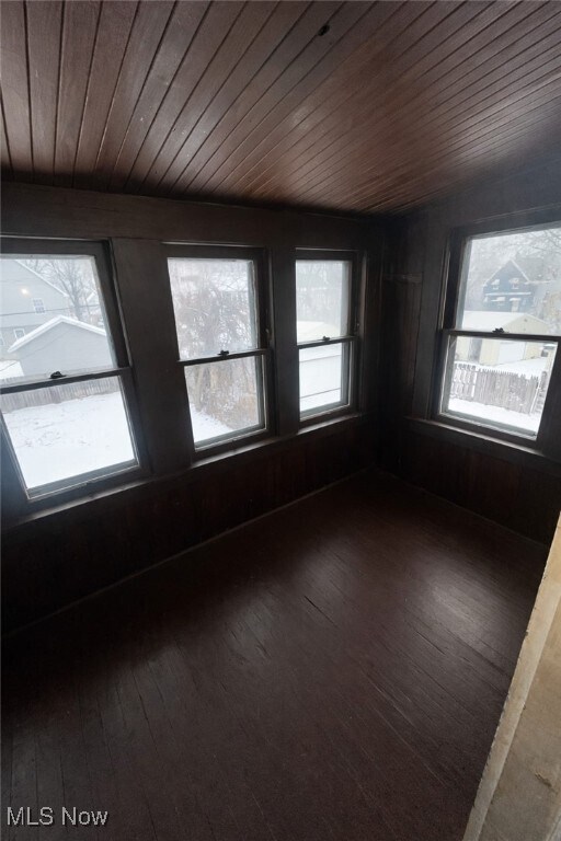 Building Photo - 7410 Wentworth Ave