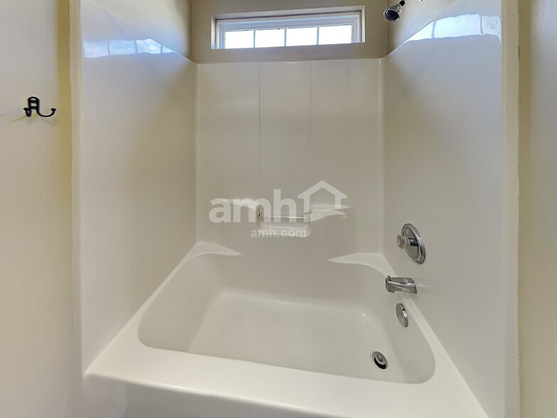 Building Photo - 7528 Prairie Rose Ln