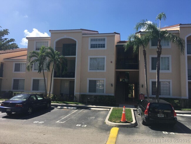 Building Photo - 1721 Village 303 Blvd